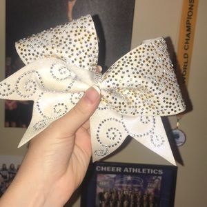 Cheer Athletics Kingcats Bow